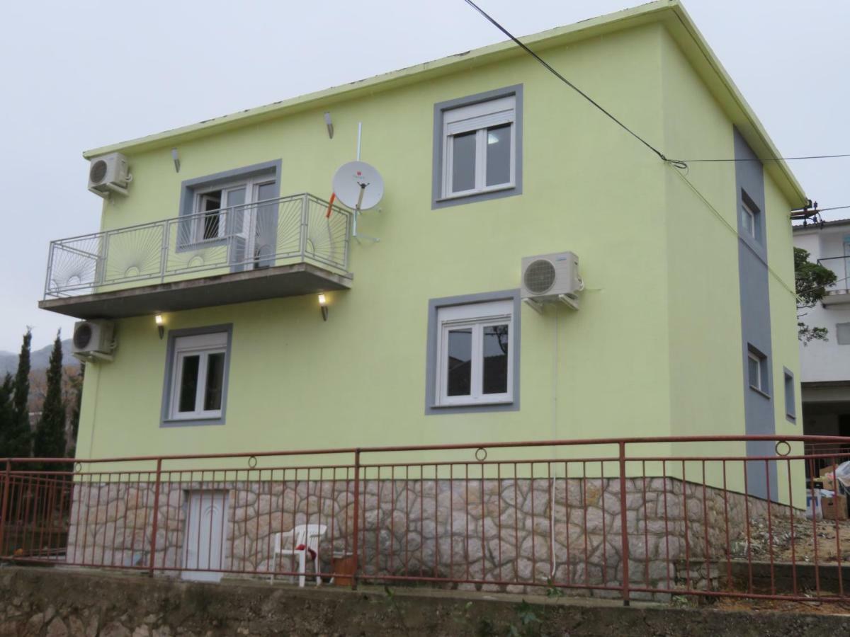 Apartments La Bombonera Starigrad Paklenica Extérieur photo
