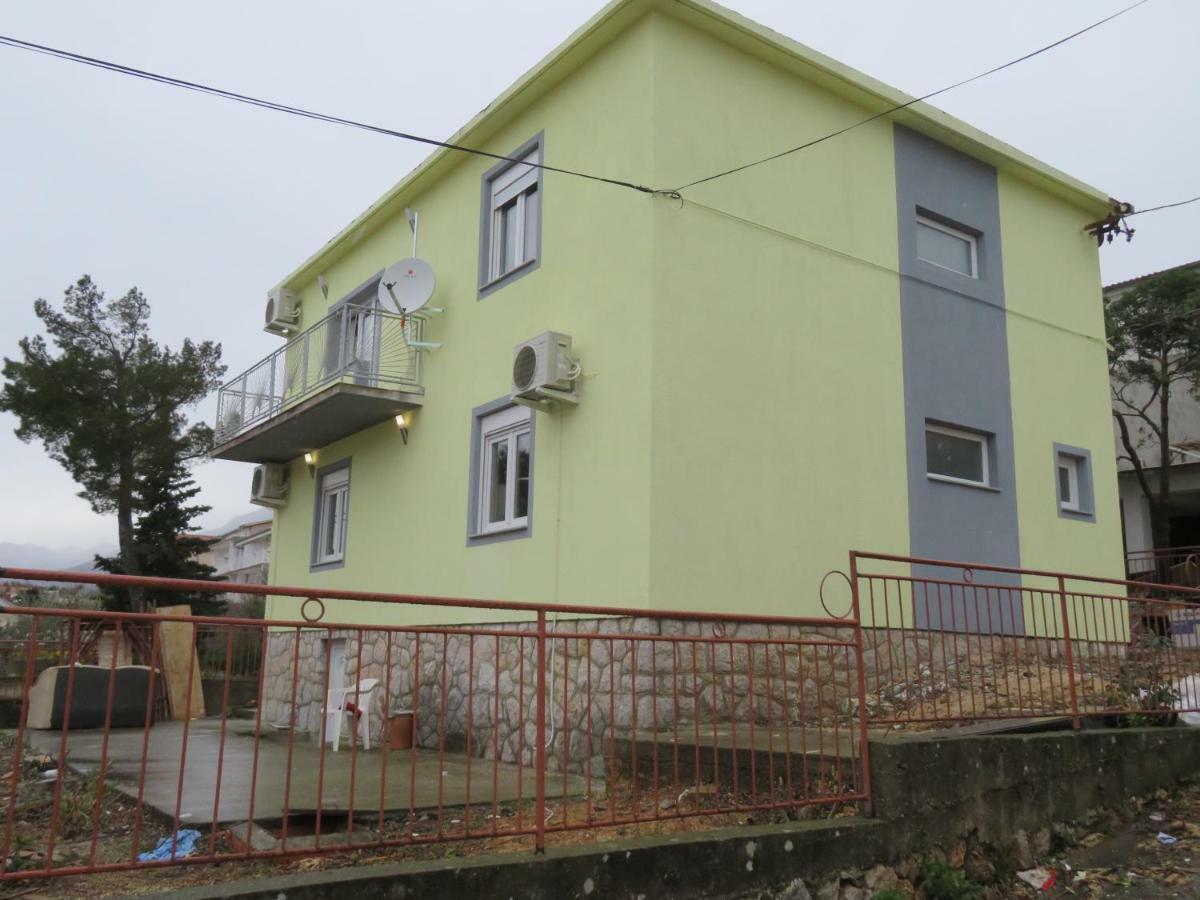 Apartments La Bombonera Starigrad Paklenica Extérieur photo