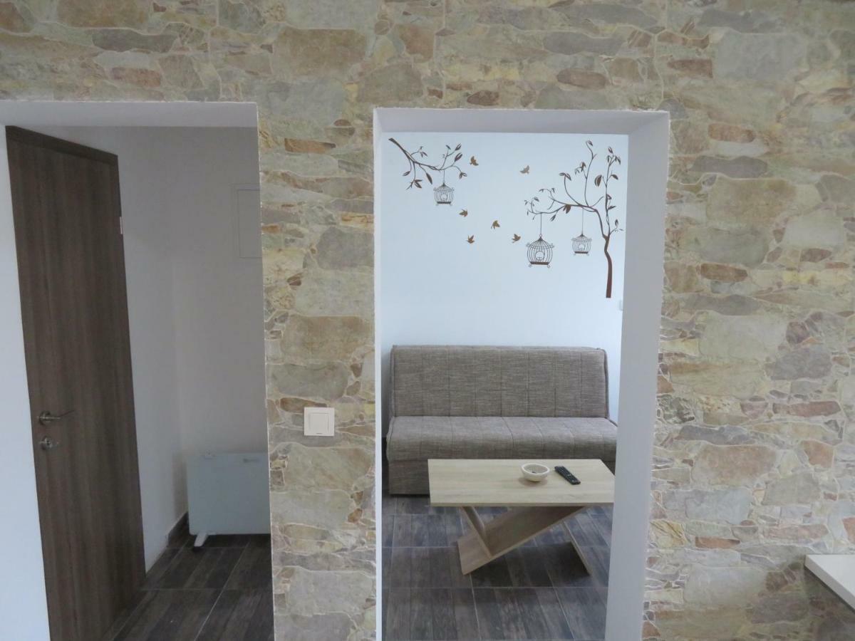 Apartments La Bombonera Starigrad Paklenica Extérieur photo